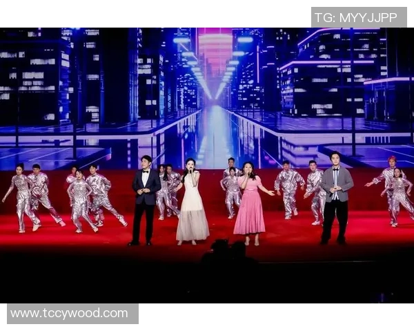 深圳街舞队的奋斗之路:从默默无闻到舞台闪耀的真实记录 深圳街舞队的奋斗之路:从默默无闻到舞台闪耀的真实记录